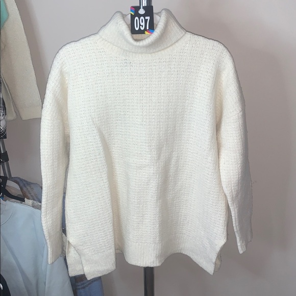 Theory Wool Sweater turtleneck - Picture 2 of 6